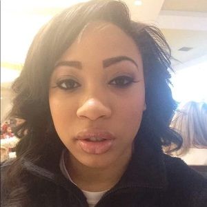 Meet your Posher, Rochelle